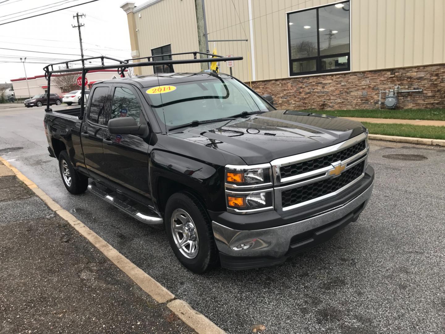 2014 Black /Black Chevrolet Silverado 1500 1500 Double Cab (1GCRCPEH9EZ) with an 4.3 V6 engine, Automatic transmission, located at 577 Chester Pike, Prospect Park, PA, 19076, (610) 237-1015, 39.886154, -75.302338 - Photo#3